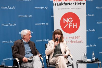 Richard Meng und Politikwissenschaftlerin (FU Berlin) Julia Reuschenbach.