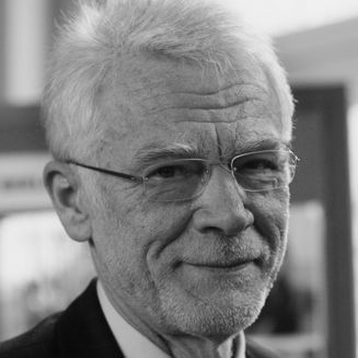 E. Jürgen Zöllner